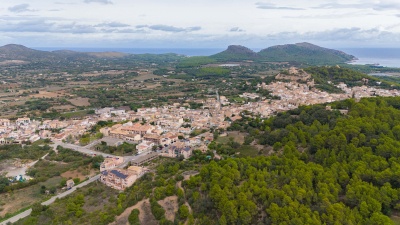 Grosses Baugrundstück mit Panoramablick in Capdepera