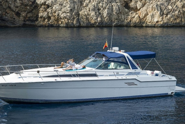 Sea Ray 460 15m Motor Yacht for 9 people Pto. Pollensa