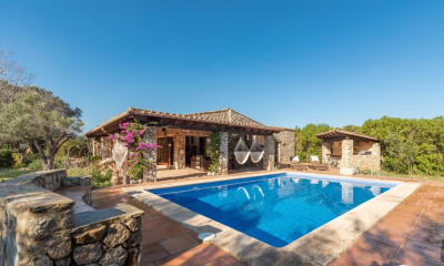 Finca mit Pool in ruhiger Lage Pollensa