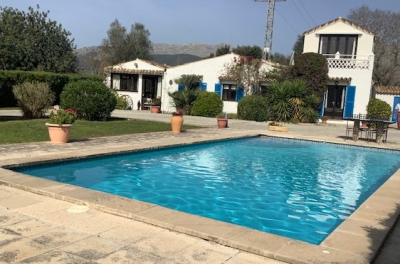 Finca Haus Ferienhaus mit Pool bei Pollensa